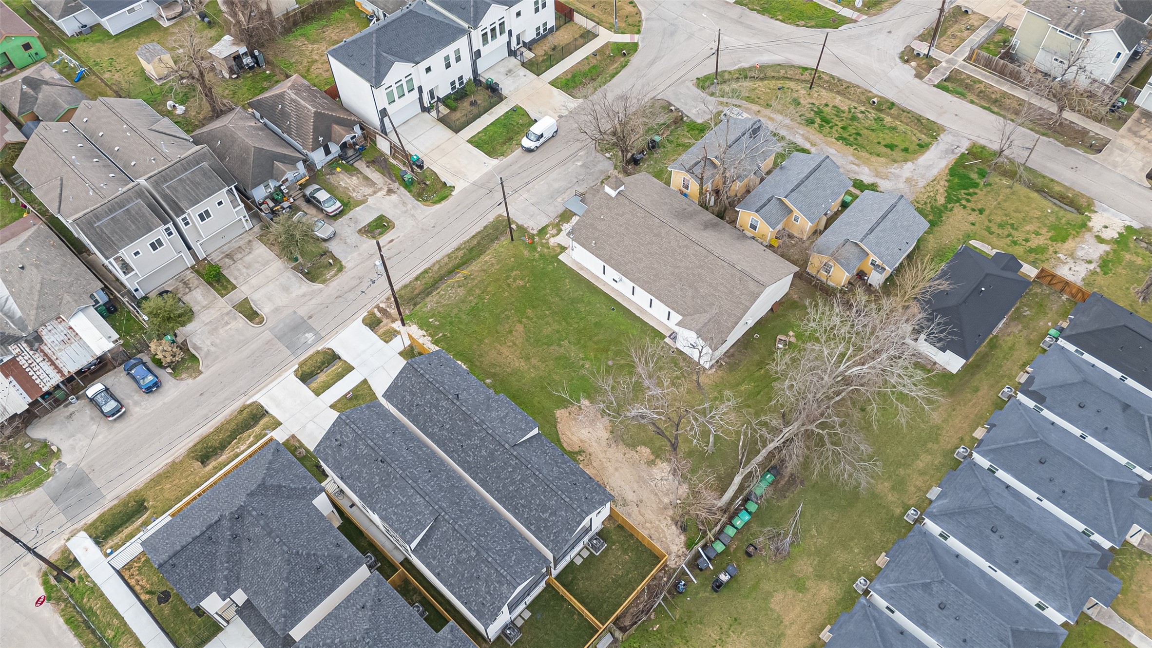 0 Nichols Street Houston, TX 77020 - Photo 11 of 20 an aerial view of a house with a trees