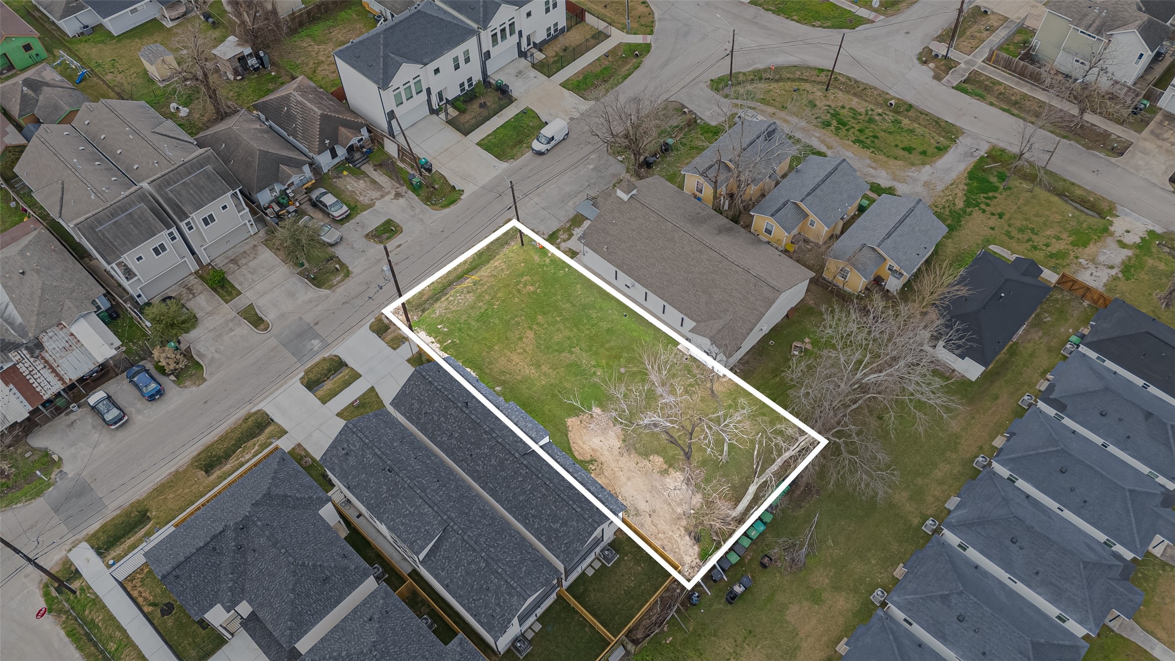 0 Nichols Street Houston, TX 77020 - Photo 2 of 20 an aerial view of a backyard