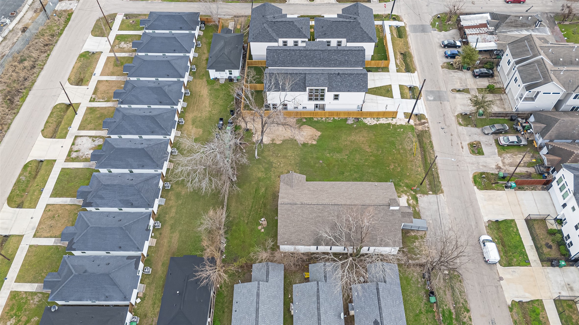 0 Nichols Street Houston, TX 77020 - Photo 4 of 20 an aerial view of residential houses with outdoor space
