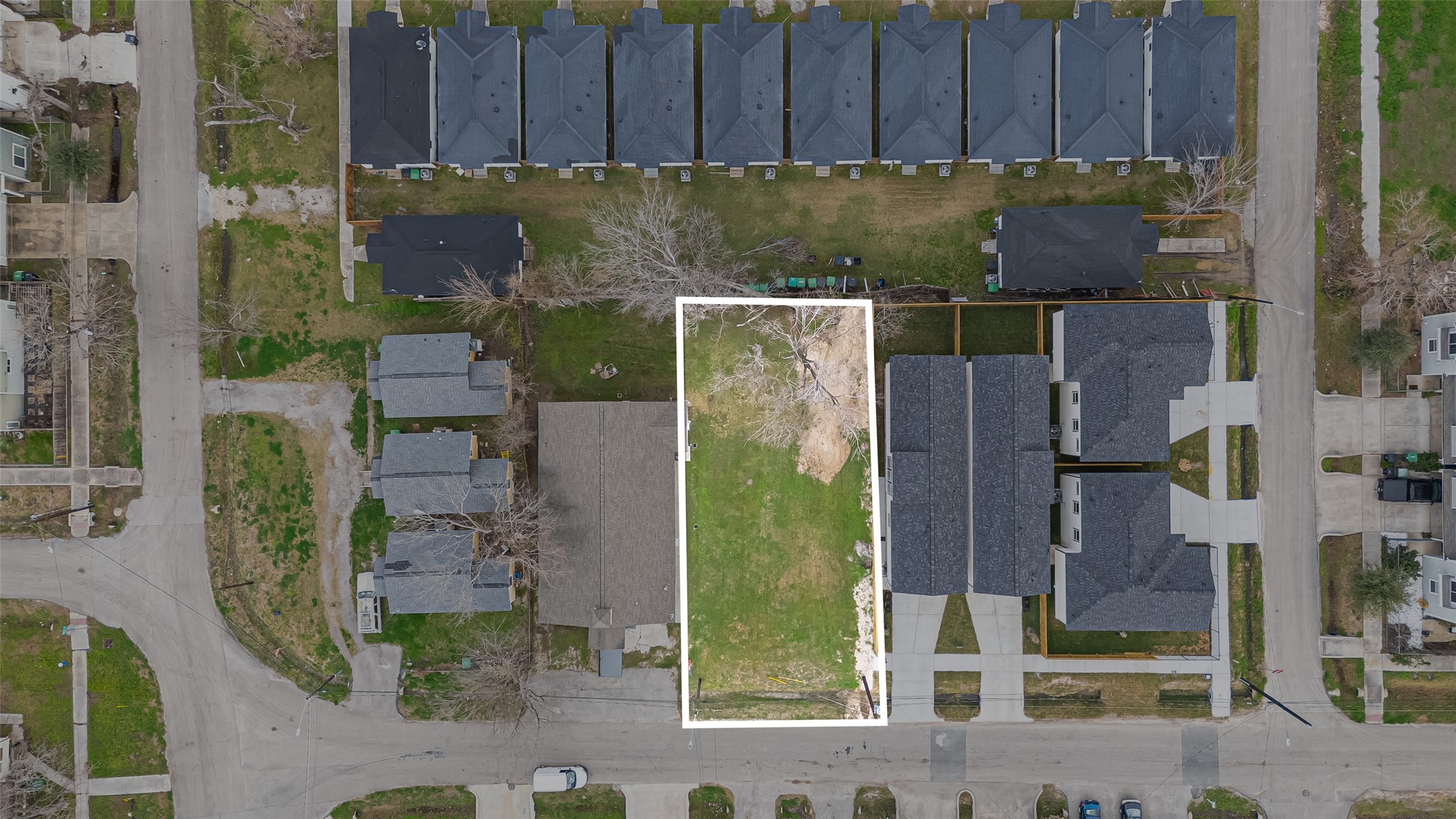 0 Nichols Street Houston, TX 77020 - Photo 8 of 20 a view of outdoor space and city view