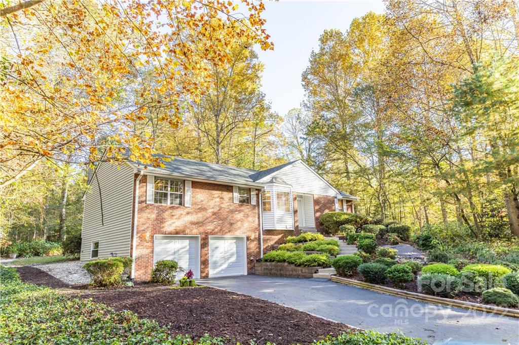 248 Fallen Timber Road Hendersonville, NC 28791 - Photo 3 of 45 Gallery Image 3