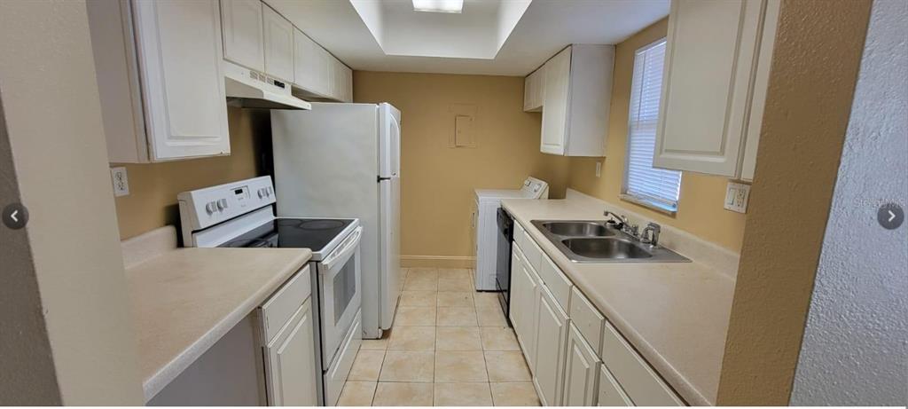 2510 Lemon Tree Lane, Unit J Orlando, FL 32839 - Photo 3 of 7