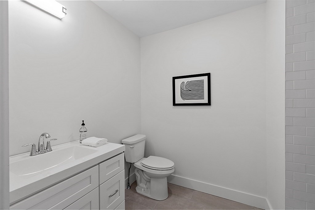 100 Albion Road, Unit 403 Bedford, MA 01730 - Photo 13 of 37 Gallery Image 13
