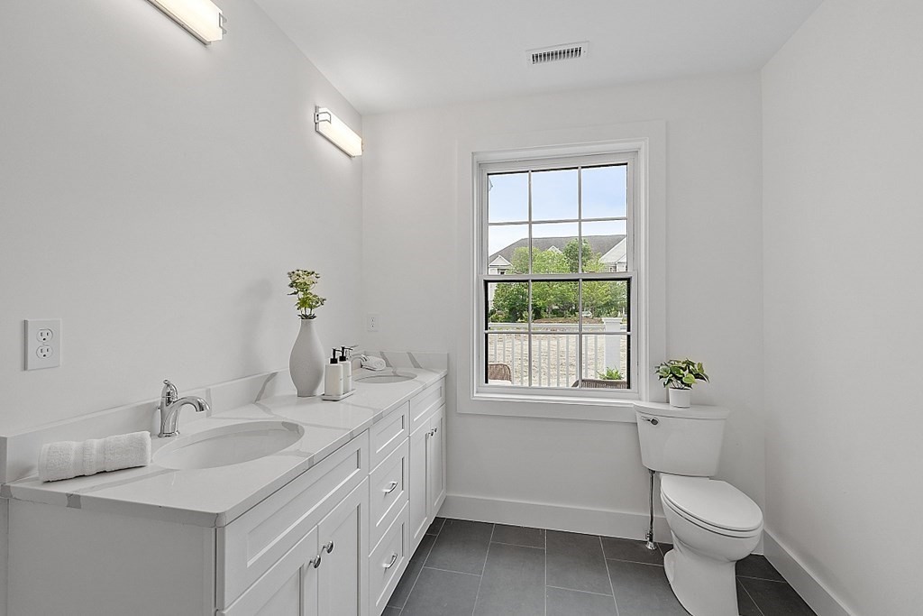 100 Albion Road, Unit 403 Bedford, MA 01730 - Photo 22 of 37 Gallery Image 22