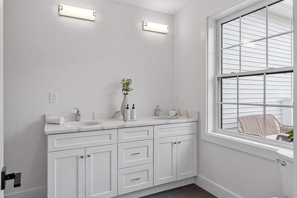 100 Albion Road, Unit 403 Bedford, MA 01730 - Photo 24 of 37 Gallery Image 24