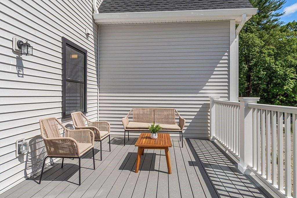 100 Albion Road, Unit 403 Bedford, MA 01730 - Photo 7 of 37 Gallery Image 7