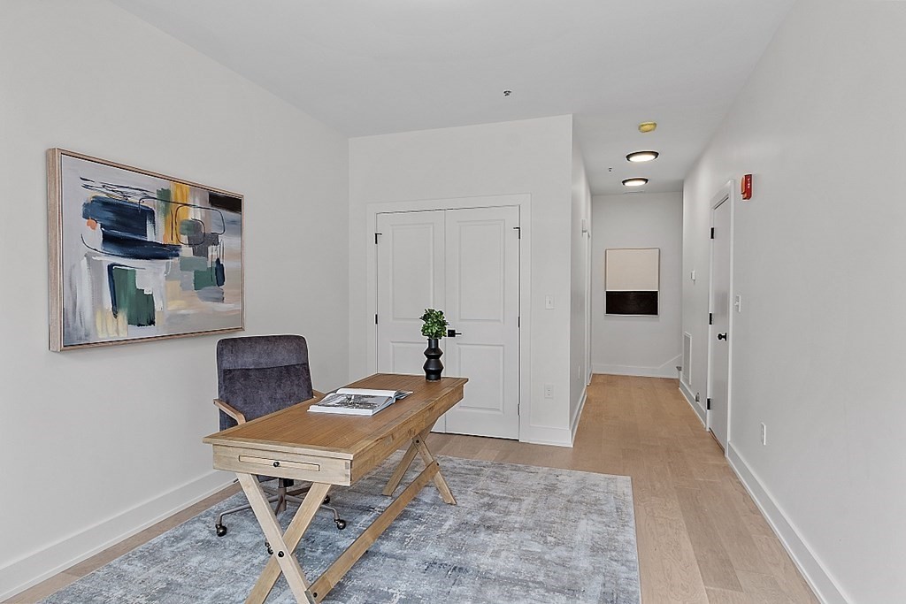 100 Albion Road, Unit 403 Bedford, MA 01730 - Photo 10 of 37 Gallery Image 10