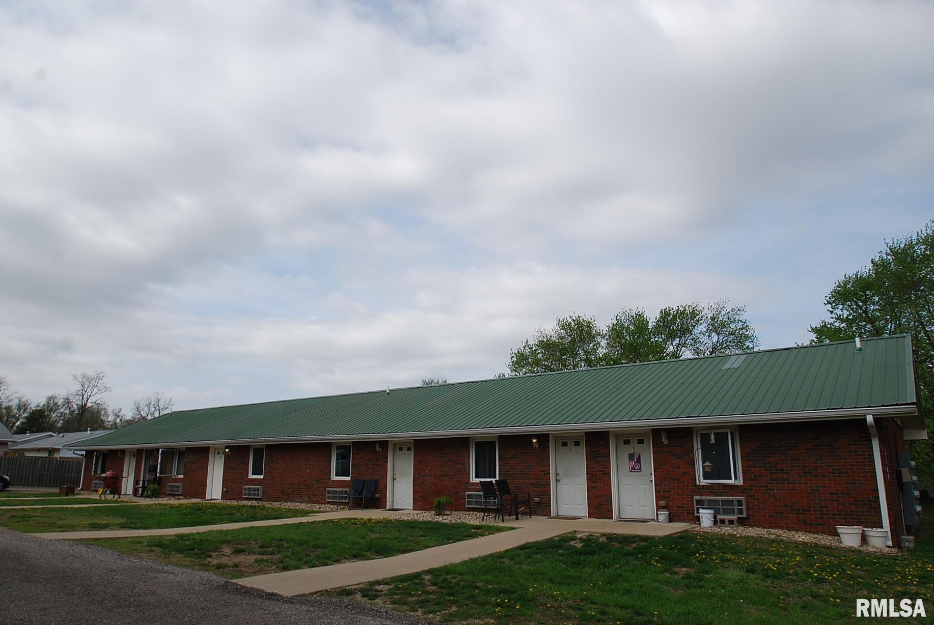 1904 Sheridan Road Pekin, IL 61554 - Photo 2 of 11