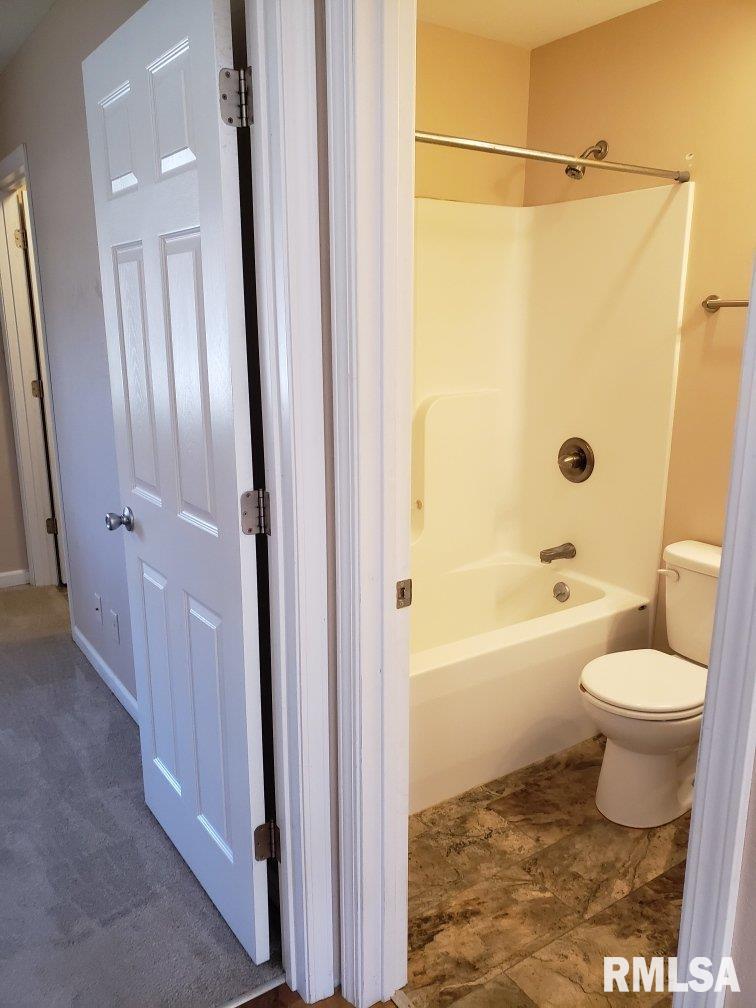 1904 Sheridan Road Pekin, IL 61554 - Photo 10 of 11