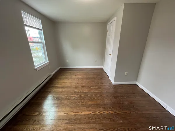 $1,400 | Undisclosed Address, Killingly, CT 06239