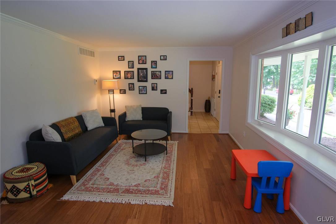 3618 Oakland Road Bethlehem, PA 18020 - Photo 7 of 48 Gallery Image 7