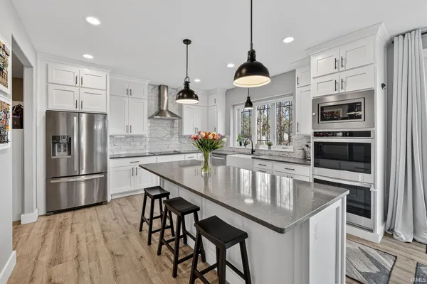 $749,900 | 11153 Albany Ridge Drive, Osceola, IN 46561