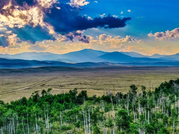 a view of an ocean and a building