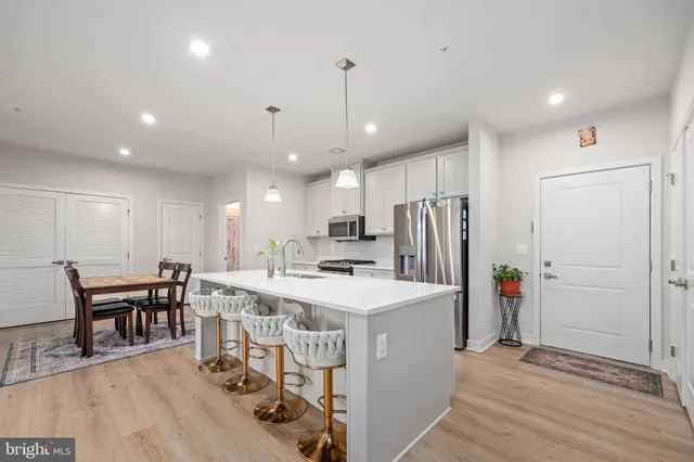 $470,000 | 4395 Peach Lily Lane, Unit 311, Chantilly, VA 20151