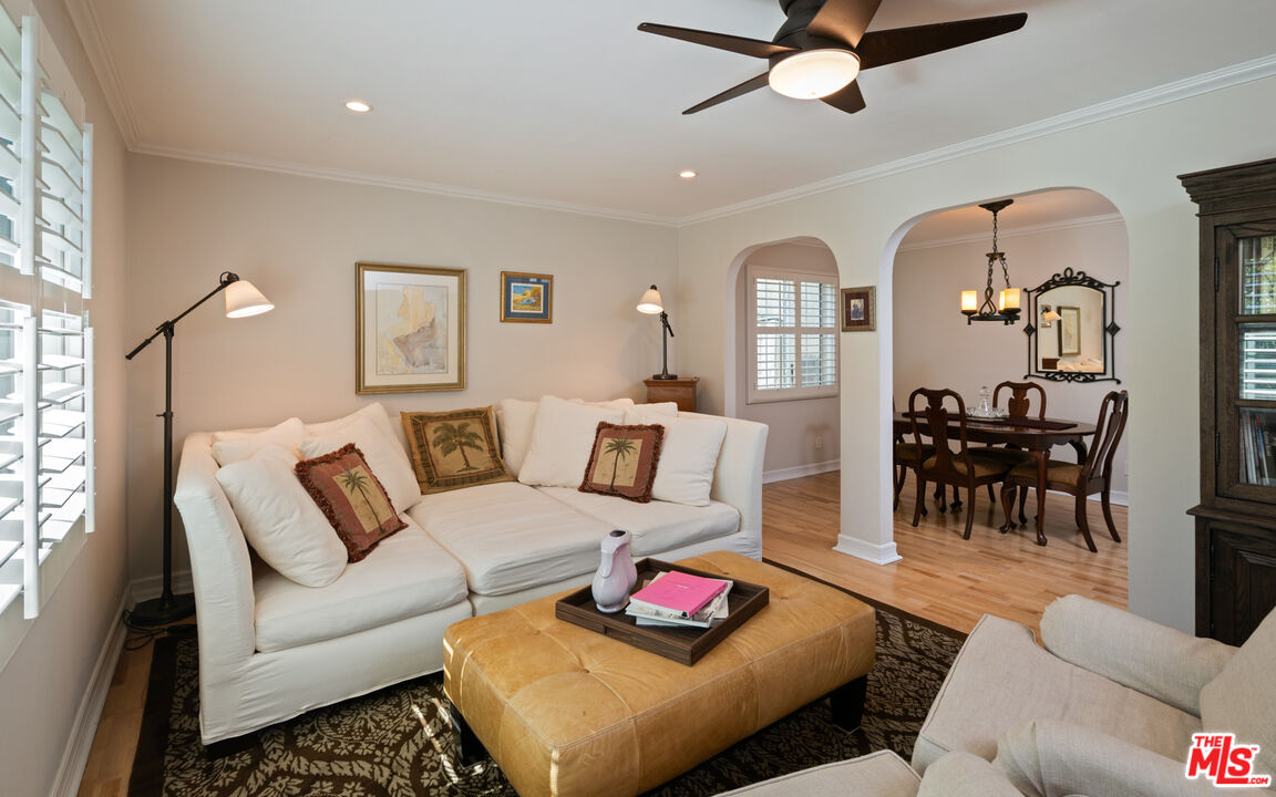 697 Washington Boulevard Marina del Rey, CA 90292 - Photo 5 of 18