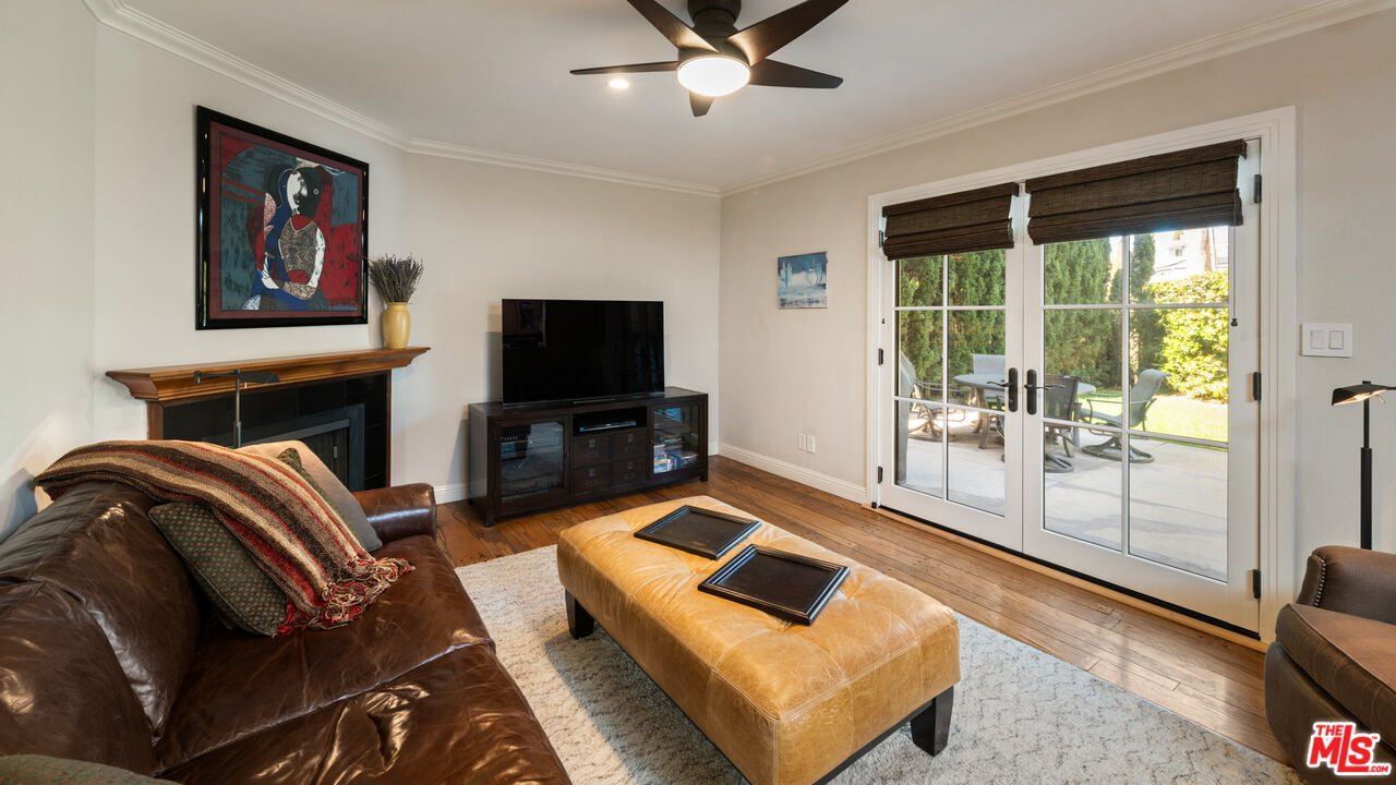 697 Washington Boulevard Marina del Rey, CA 90292 - Photo 9 of 18