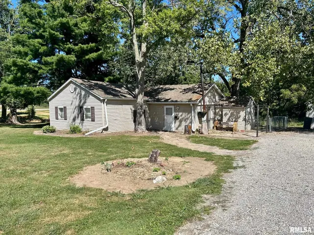 $39,900 | 3020 South Laura Street, Decatur, IL 62521