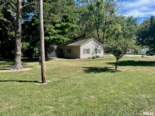 $39,900 | 3020 South Laura Street, Decatur, IL 62521
