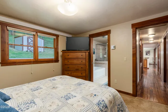 $2,495,000 | 210 Spruce Drive, Jackson, WY 83001