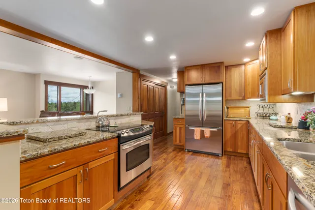 $2,495,000 | 210 Spruce Drive, Jackson, WY 83001