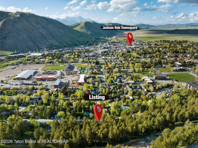 $2,495,000 | 210 Spruce Drive, Jackson, WY 83001