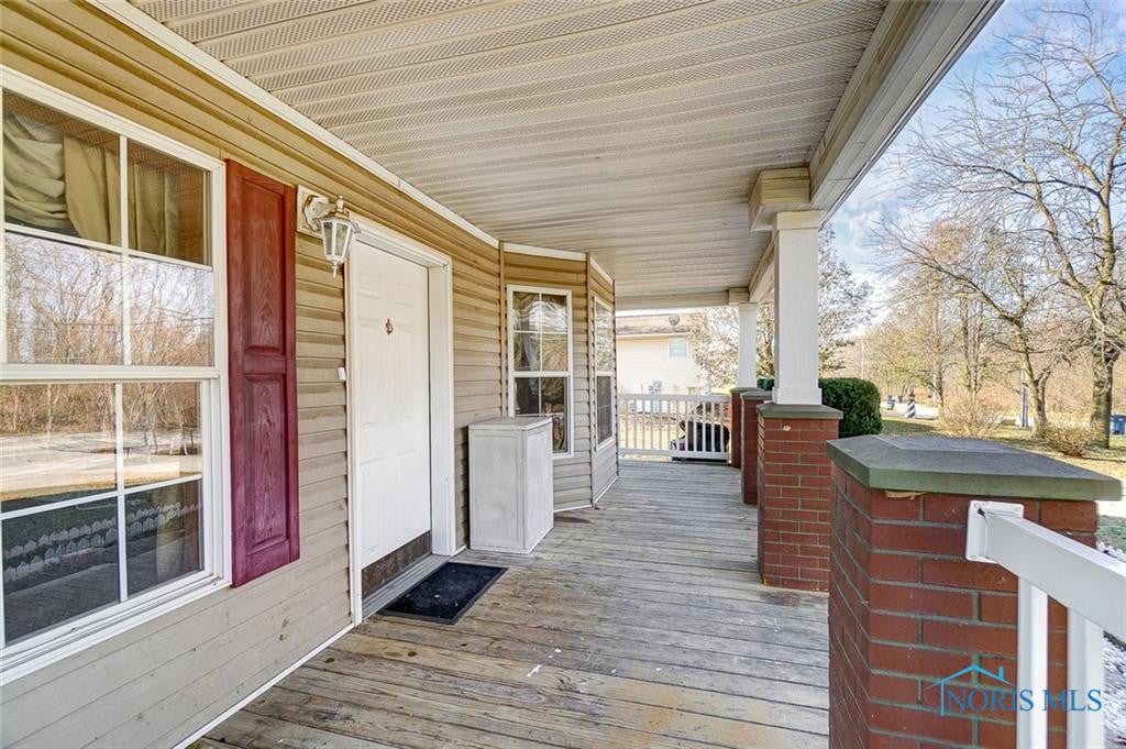 943 Sand Ridge Road Bowling Green, OH 43402 - Photo 5 of 46 Gallery Image 5