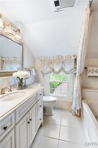 $769,000 | 5221 Leverett Lane, De Witt, NY 13066