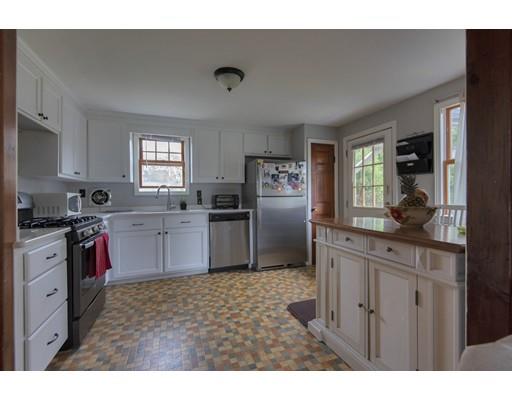27 Kinsley Road Acton, MA 01720 - Photo 4 of 21 Gallery Image 4