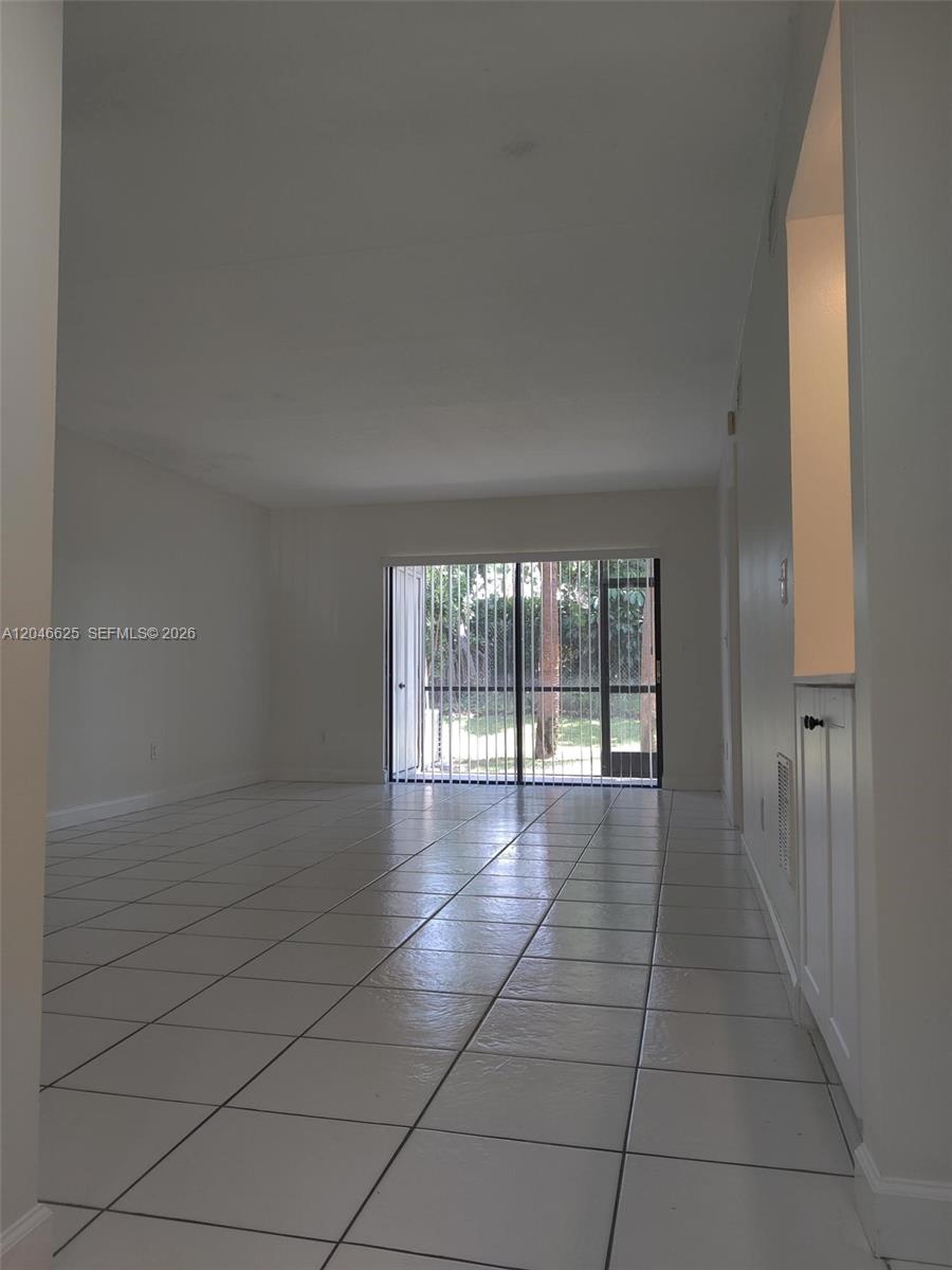 300 East Club Circle, Unit 108 Boca Raton, FL 33487 - Photo 13 of 50 Gallery Image 13