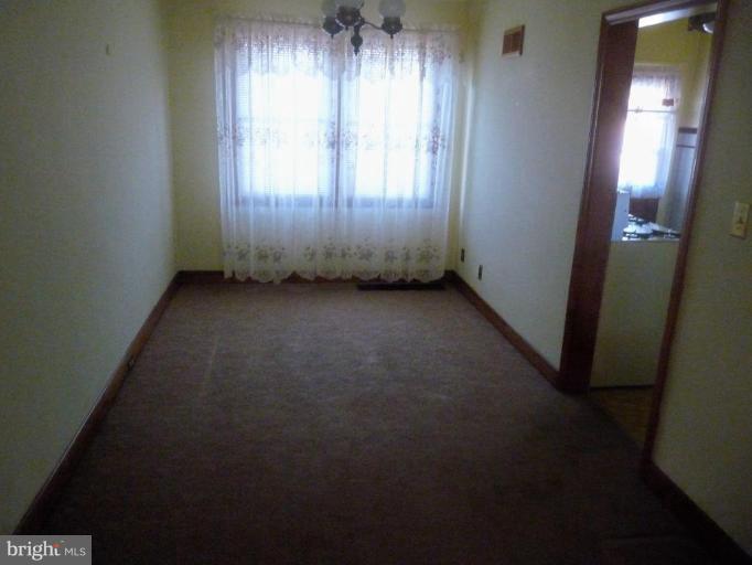 332 West Riverview Road Brooklyn, MD 21225 - Photo 2 of 8 Dining Room