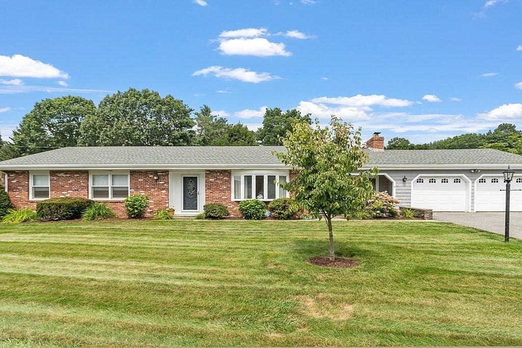 5 Locksley Road Danvers, MA 01923 - Photo 1 of 33 Gallery Image 1