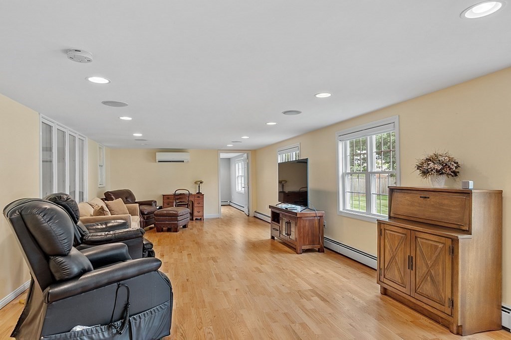 5 Locksley Road Danvers, MA 01923 - Photo 18 of 33 Gallery Image 18