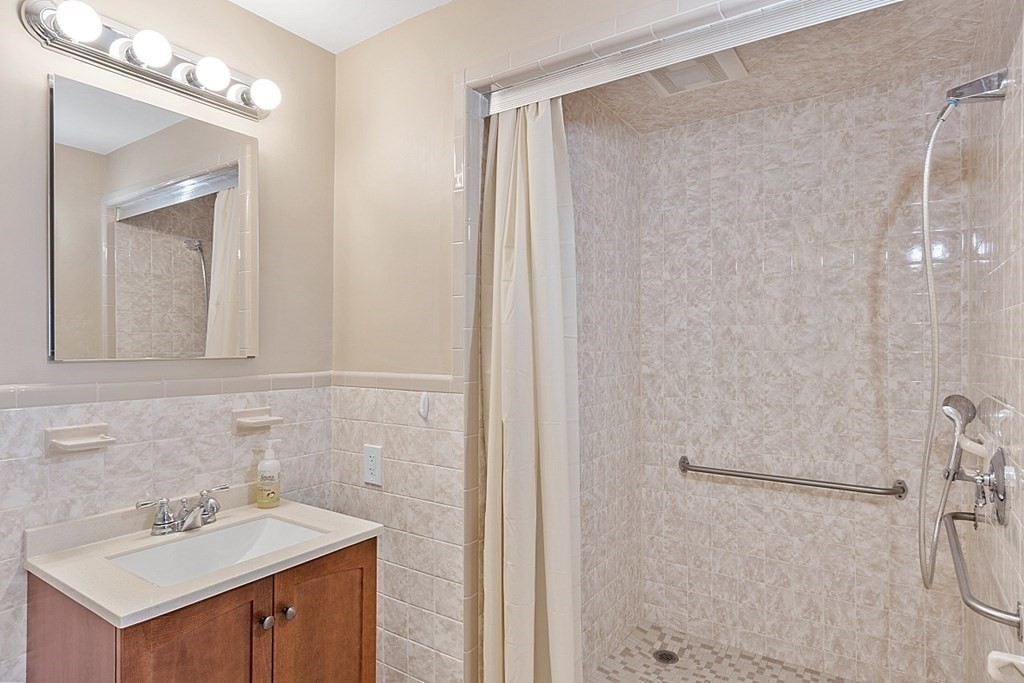 5 Locksley Road Danvers, MA 01923 - Photo 23 of 33 Gallery Image 23