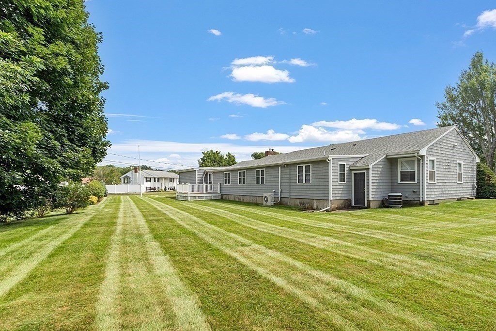 5 Locksley Road Danvers, MA 01923 - Photo 4 of 33 Gallery Image 4