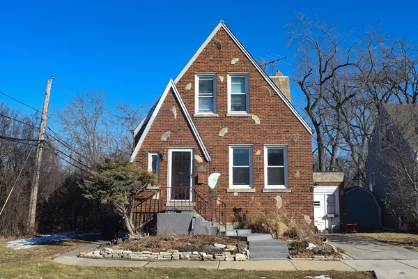 $339,500 | 3901 Custer Avenue, Lyons, IL 60534