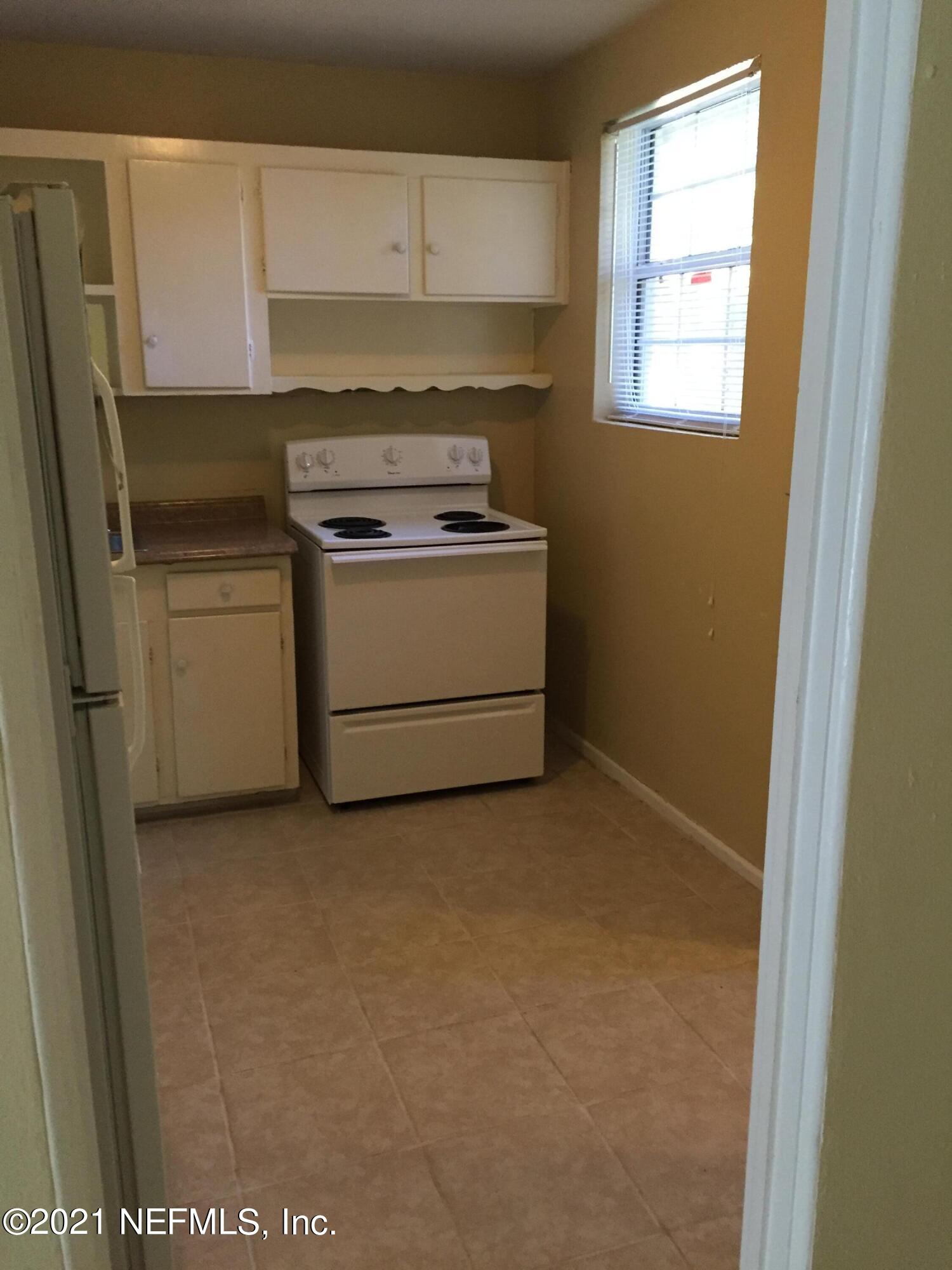 4617 Westfield Road Jacksonville, FL 32210 - Photo 5 of 10 IMG_4872