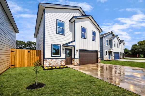 $1,950 | 410 North 4th Street, Beasley, TX 77417