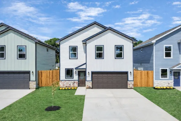 $1,950 | 410 North 4th Street, Beasley, TX 77417