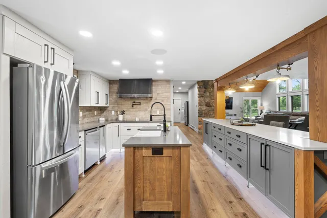 $1,099,000 | W14145 County Road C, Athelstane, WI 54104