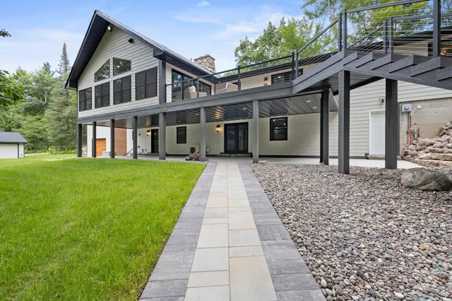 $1,099,000 | W14145 County Road C, Athelstane, WI 54104