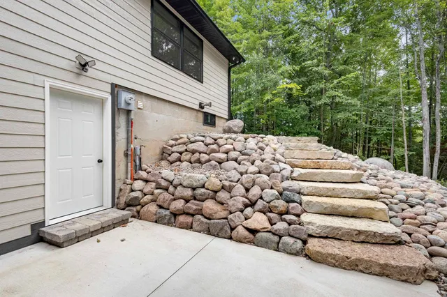 $1,099,000 | W14145 County Road C, Athelstane, WI 54104