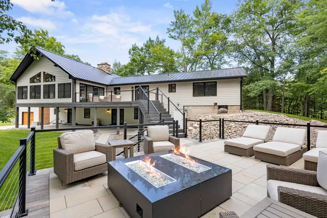 $1,099,000 | W14145 County Road C, Athelstane, WI 54104