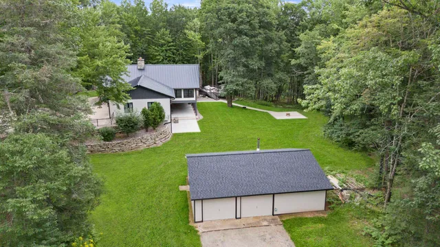 $1,099,000 | W14145 County Road C, Athelstane, WI 54104