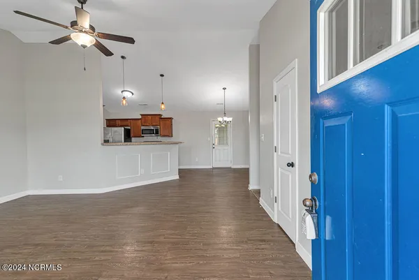 $1,750 | 258 Breakwater Drive, Sneads Ferry, NC 28460