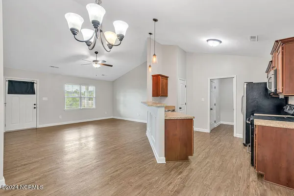 $1,750 | 258 Breakwater Drive, Sneads Ferry, NC 28460