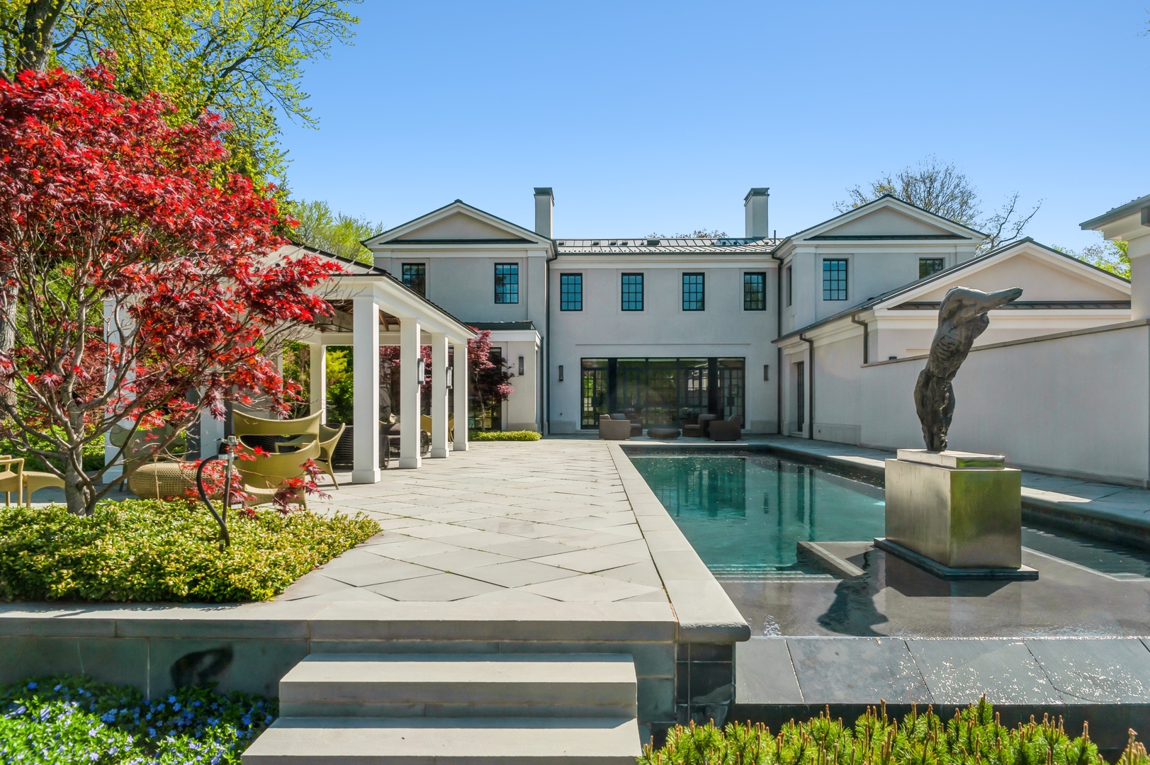 930 Lake Road Lake Forest, IL 60045 - Photo 41 of 51 a front view of a house with a garden