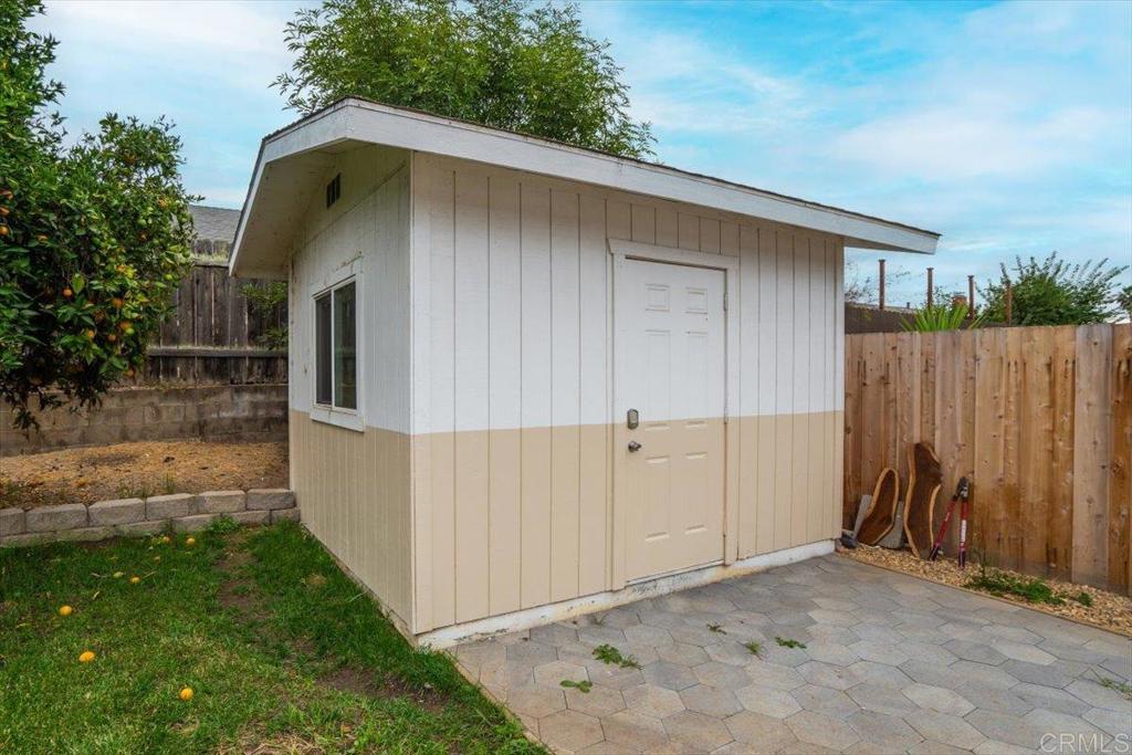 14539 Kennebunk Street Poway, CA 92064 - Photo 20 of 26 a backyard of a house