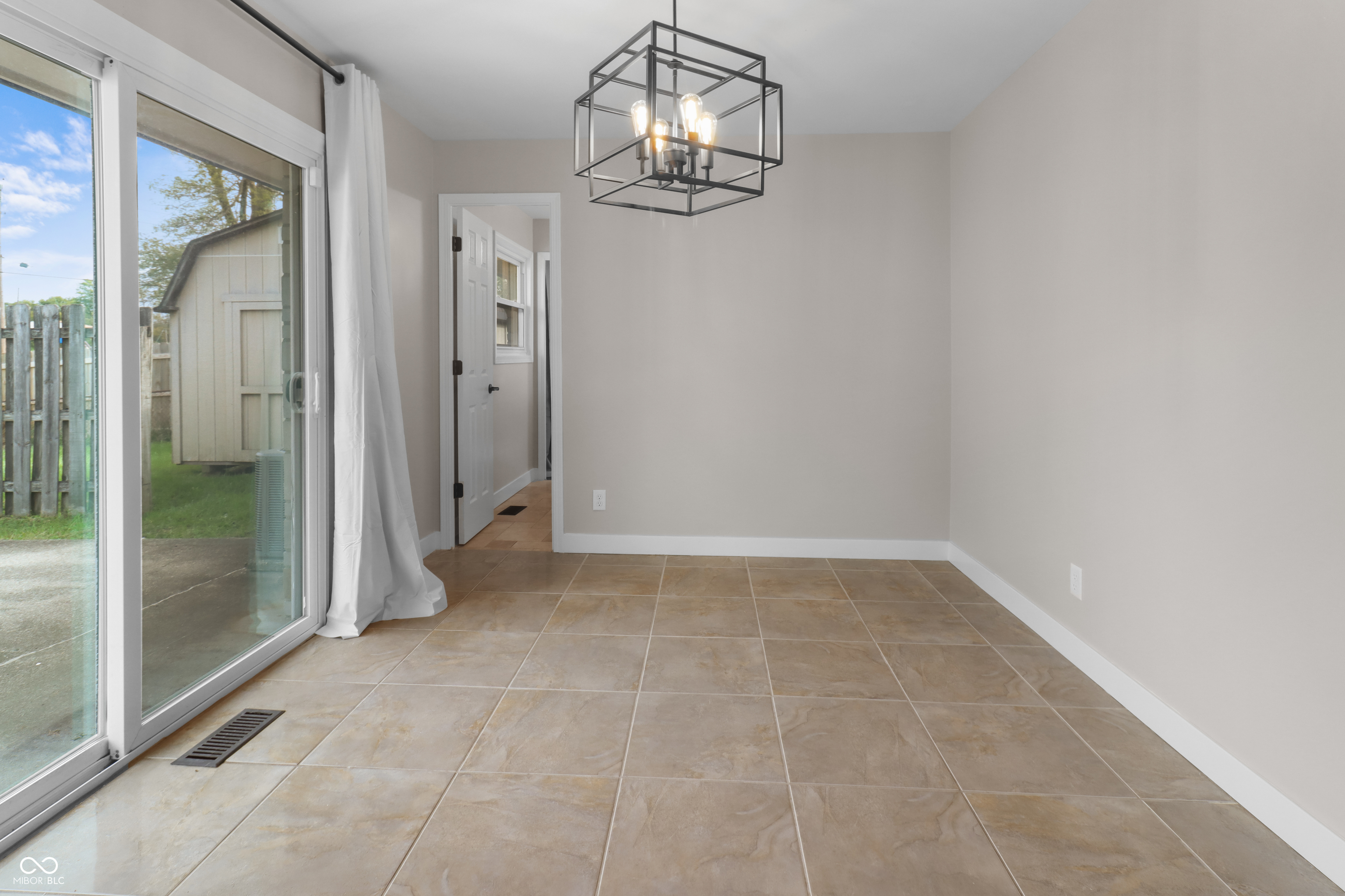 7922 Placing Road Indianapolis, IN 46226 - Photo 11 of 31 Gallery Image 11