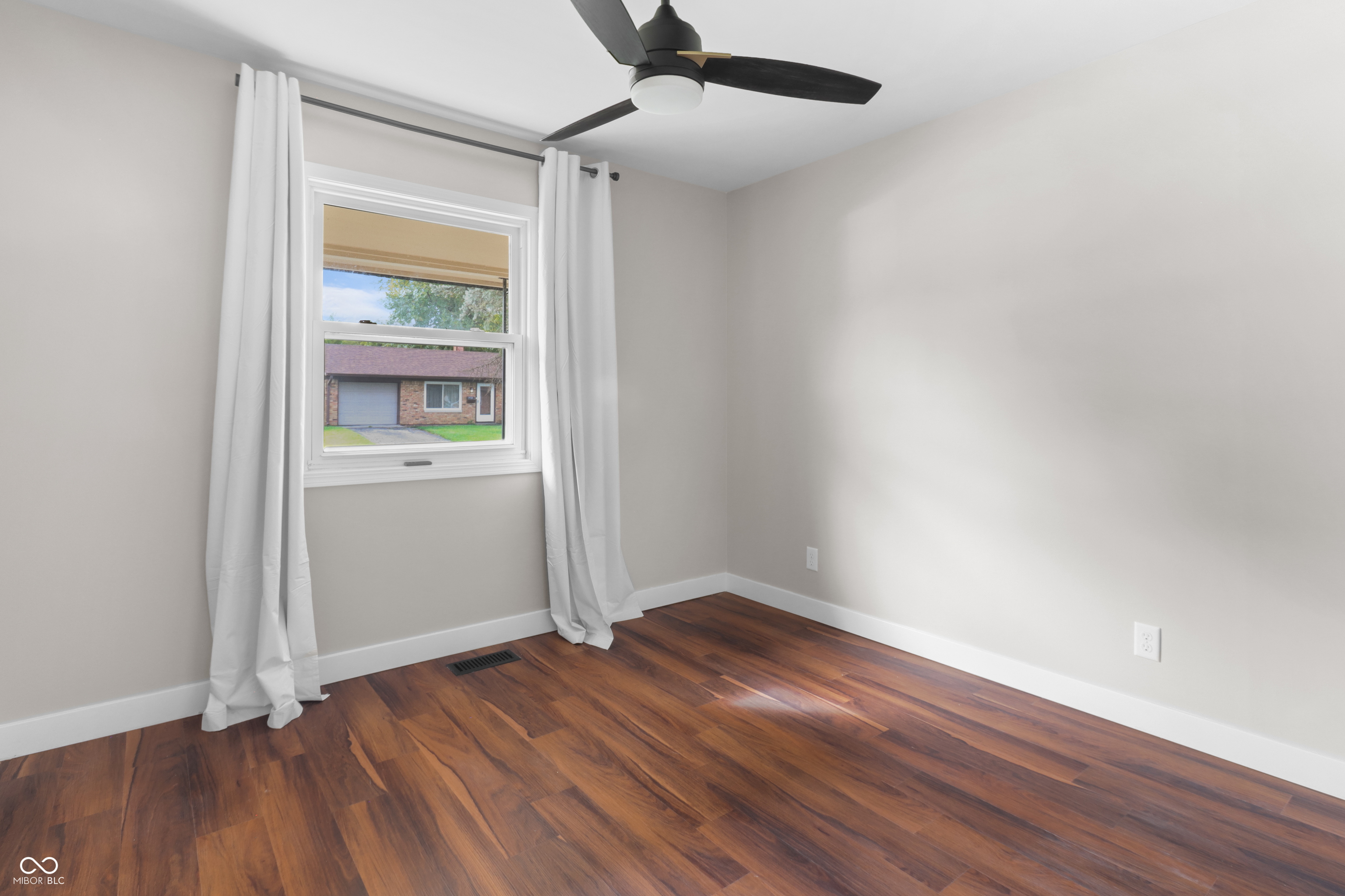 7922 Placing Road Indianapolis, IN 46226 - Photo 25 of 31 Gallery Image 25