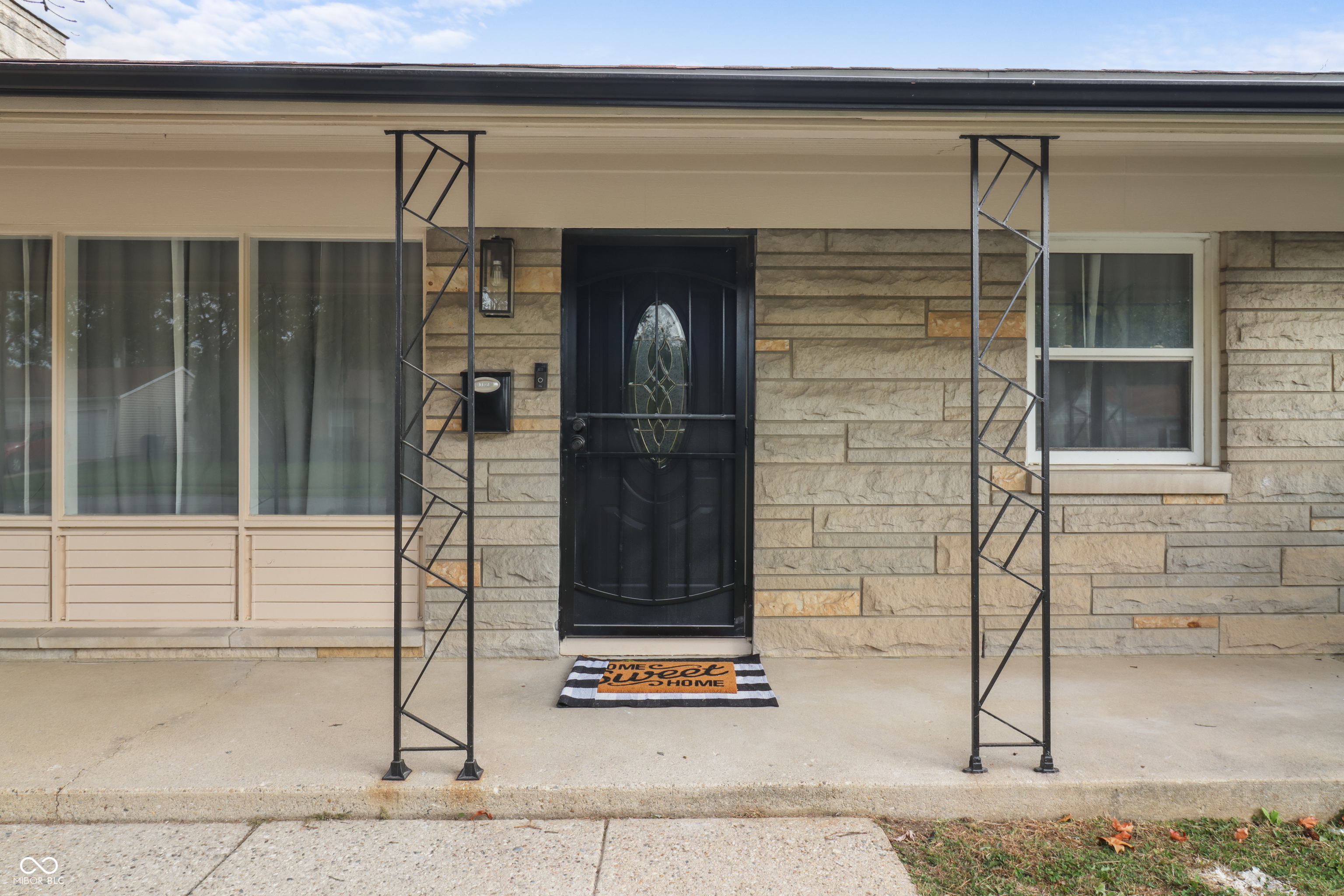 7922 Placing Road Indianapolis, IN 46226 - Photo 5 of 31 Gallery Image 5